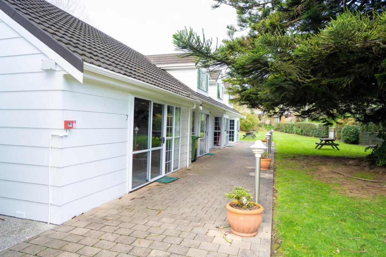 Bucket Tree Lodge Tawa Екстер'єр фото