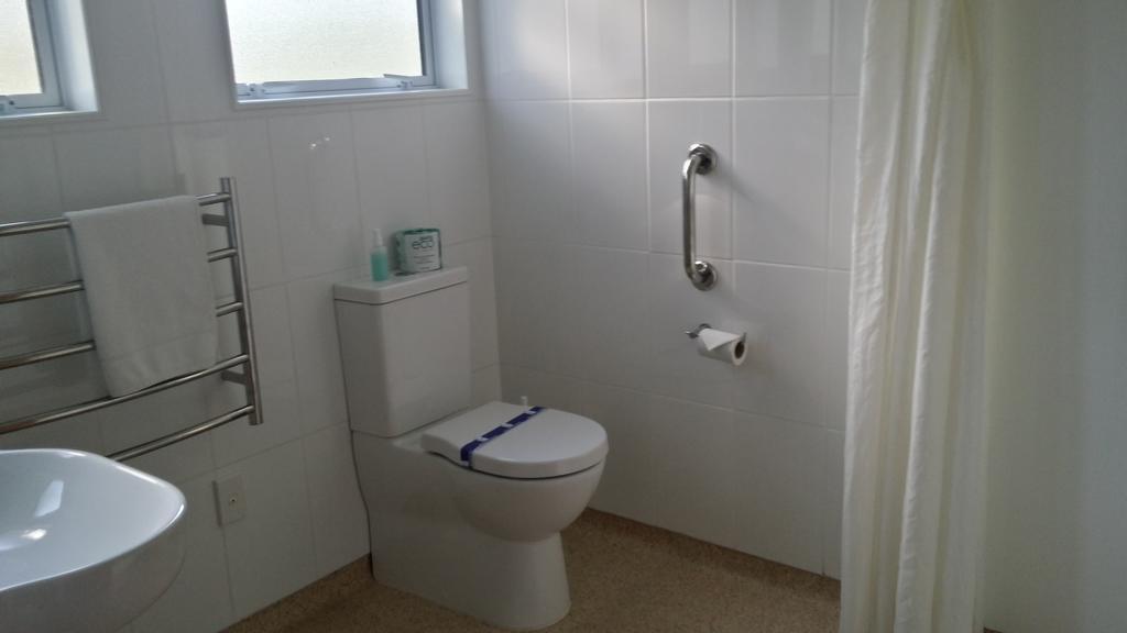 Bucket Tree Lodge Tawa Екстер'єр фото